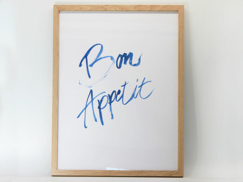 Kalligraphie mit Pinsel "Bon Appetit"
